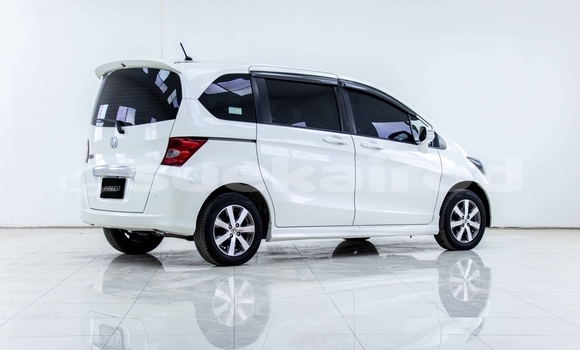 Buy Used Honda Freed White Car in Bangkok in Bangkok Buy Used Honda Freed White Car in Bangkok in Bangkok