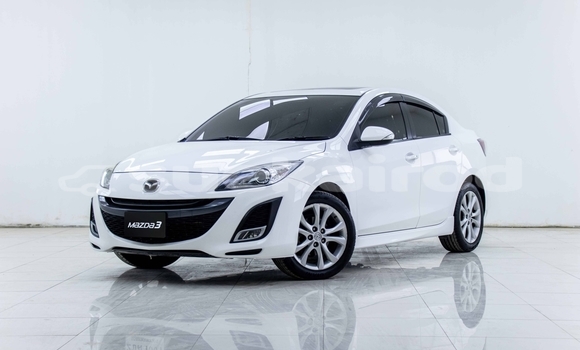 ซื้อ รถมือสอง Mazda 3 ขาว รถยนต์ ใน %{เมือง} ใน กรุงเทพมหานคร