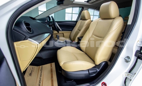 ซื้อ รถมือสอง Mazda 3 ขาว รถยนต์ ใน %{เมือง} ใน กรุงเทพมหานคร ซื้อ รถมือสอง Mazda 3 ขาว รถยนต์ ใน %{เมือง} ใน กรุงเทพมหานคร