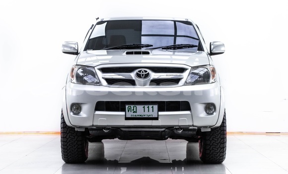 Buy Used Toyota Hiluxe VIGO Other Car in Bangkok in Bangkok Buy Used Toyota Hiluxe VIGO Other Car in Bangkok in Bangkok