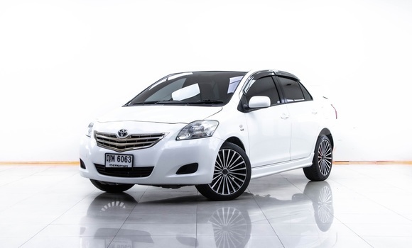 ซื้อ รถมือสอง Toyota Vios ขาว รถยนต์ ใน %{เมือง} ใน กรุงเทพมหานคร