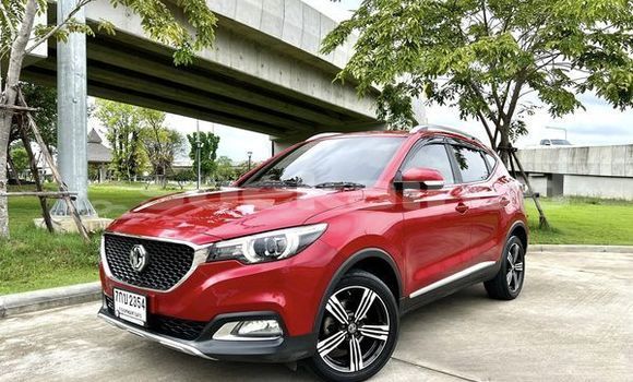 ซื้อ รถมือสอง MG ZS สีแดง รถยนต์ ใน %{เมือง} ใน กรุงเทพมหานคร