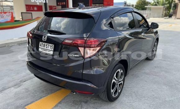 ซื้อ รถมือสอง Honda HR-V สีดำ รถยนต์ ใน %{เมือง} ใน กรุงเทพมหานคร ซื้อ รถมือสอง Honda HR-V สีดำ รถยนต์ ใน %{เมือง} ใน กรุงเทพมหานคร