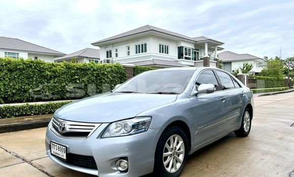 Buy Used Toyota Camry Silver Car in Bangkok in Bangkok