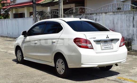 ซื้อ รถมือสอง Mitsubishi Attrage ขาว รถยนต์ ใน %{เมือง} ใน กรุงเทพมหานคร ซื้อ รถมือสอง Mitsubishi Attrage ขาว รถยนต์ ใน %{เมือง} ใน กรุงเทพมหานคร