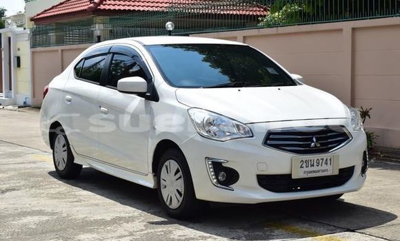 ซื้อ รถมือสอง Mitsubishi Attrage ขาว รถยนต์ ใน %{เมือง} ใน กรุงเทพมหานคร ซื้อ รถมือสอง Mitsubishi Attrage ขาว รถยนต์ ใน %{เมือง} ใน กรุงเทพมหานคร