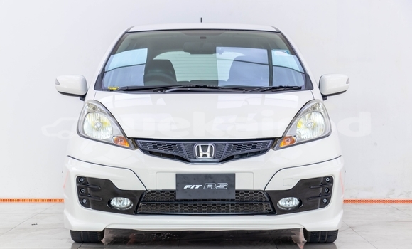 Buy Used Honda Jazz White Car in Bangkok in Bangkok Buy Used Honda Jazz White Car in Bangkok in Bangkok