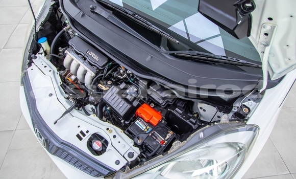 Buy Used Honda Jazz White Car in Bangkok in Bangkok Buy Used Honda Jazz White Car in Bangkok in Bangkok