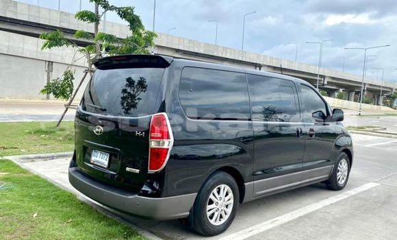 ซื้อ รถมือสอง Hyundai H1 สีดำ รถยนต์ ใน %{เมือง} ใน กรุงเทพมหานคร ซื้อ รถมือสอง Hyundai H1 สีดำ รถยนต์ ใน %{เมือง} ใน กรุงเทพมหานคร
