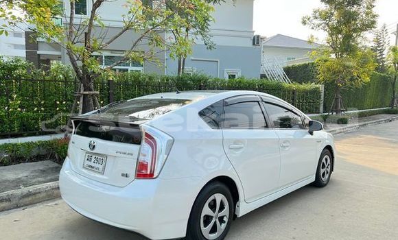 ซื้อ รถมือสอง Toyota Prius ขาว รถยนต์ ใน %{เมือง} ใน กรุงเทพมหานคร ซื้อ รถมือสอง Toyota Prius ขาว รถยนต์ ใน %{เมือง} ใน กรุงเทพมหานคร