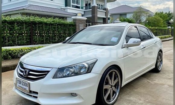 Buy Used Honda Accord White Car in Bangkok in Bangkok