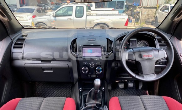 ซื้อ รถมือสอง Isuzu D-Max ขาว รถยนต์ ใน %{เมือง} ใน กรุงเทพมหานคร ซื้อ รถมือสอง Isuzu D-Max ขาว รถยนต์ ใน %{เมือง} ใน กรุงเทพมหานคร