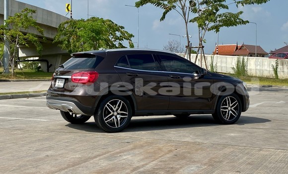 Buy Used Mercedes-Benz GLA-klasse Brown Car in Bangkok in Bangkok Buy Used Mercedes-Benz GLA-klasse Brown Car in Bangkok in Bangkok