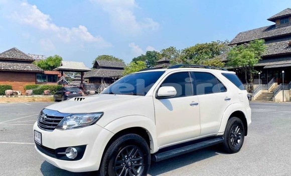 ซื้อ รถมือสอง Toyota Fortuner ขาว รถยนต์ ใน %{เมือง} ใน กรุงเทพมหานคร ซื้อ รถมือสอง Toyota Fortuner ขาว รถยนต์ ใน %{เมือง} ใน กรุงเทพมหานคร