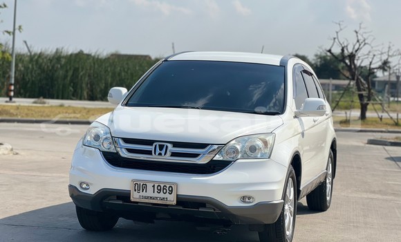Buy Used Honda CR-V White Car in Bangkok in Bangkok