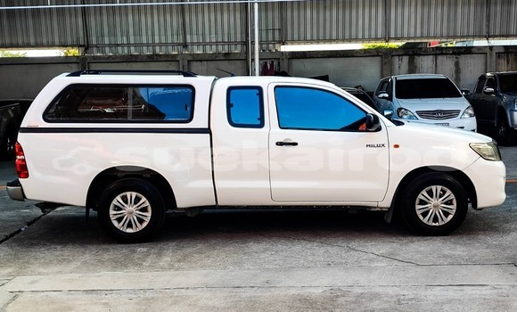 ซื้อ รถมือสอง Toyota Hiluxe VIGO ขาว รถยนต์ ใน %{เมือง} ใน กรุงเทพมหานคร ซื้อ รถมือสอง Toyota Hiluxe VIGO ขาว รถยนต์ ใน %{เมือง} ใน กรุงเทพมหานคร