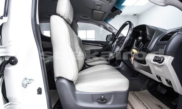 Buy Used Chevrolet Corolado White Car in Bangkok in Bangkok Buy Used Chevrolet Corolado White Car in Bangkok in Bangkok