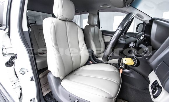 Buy Used Chevrolet Corolado White Car in Bangkok in Bangkok Buy Used Chevrolet Corolado White Car in Bangkok in Bangkok