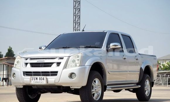ซื้อ รถมือสอง Isuzu D-Max เงิน รถยนต์ ใน %{เมือง} ใน กรุงเทพมหานคร