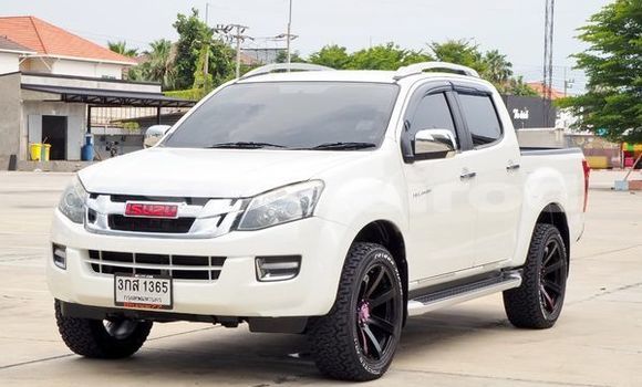 Buy Used Isuzu D-Max White Car in Bangkok in Bangkok Buy Used Isuzu D-Max White Car in Bangkok in Bangkok