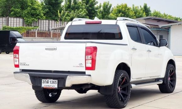 Buy Used Isuzu D-Max White Car in Bangkok in Bangkok Buy Used Isuzu D-Max White Car in Bangkok in Bangkok