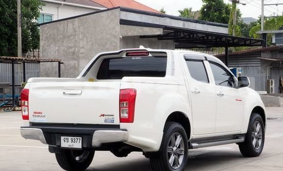 ซื้อ รถมือสอง Isuzu D-Max ขาว รถยนต์ ใน %{เมือง} ใน กรุงเทพมหานคร ซื้อ รถมือสอง Isuzu D-Max ขาว รถยนต์ ใน %{เมือง} ใน กรุงเทพมหานคร