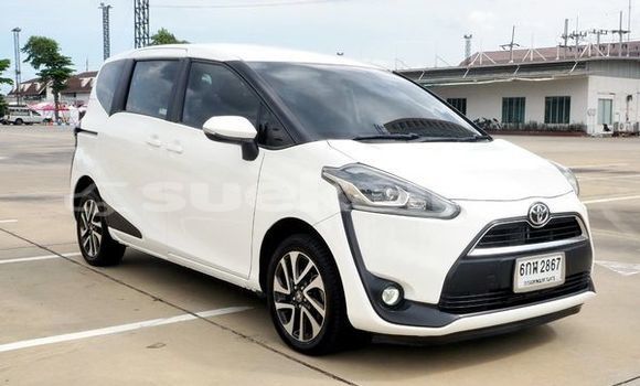 ซื้อ รถมือสอง Toyota Sienta ขาว รถยนต์ ใน %{เมือง} ใน กรุงเทพมหานคร ซื้อ รถมือสอง Toyota Sienta ขาว รถยนต์ ใน %{เมือง} ใน กรุงเทพมหานคร