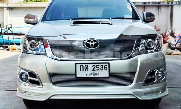 Buy Used Toyota Hiluxe VIGO Other Car in Bangkok in Bangkok Buy Used Toyota Hiluxe VIGO Other Car in Bangkok in Bangkok