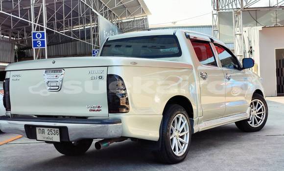 Buy Used Toyota Hiluxe VIGO Other Car in Bangkok in Bangkok Buy Used Toyota Hiluxe VIGO Other Car in Bangkok in Bangkok