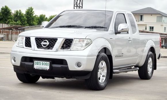 ซื้อ รถมือสอง Nissan Navara เงิน รถยนต์ ใน %{เมือง} ใน กรุงเทพมหานคร