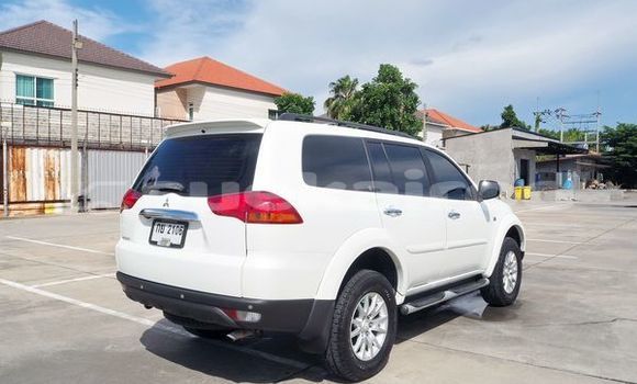 ซื้อ รถมือสอง Mitsubishi Pajero Sport ขาว รถยนต์ ใน %{เมือง} ใน กรุงเทพมหานคร ซื้อ รถมือสอง Mitsubishi Pajero Sport ขาว รถยนต์ ใน %{เมือง} ใน กรุงเทพมหานคร