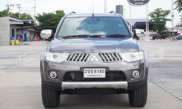 ซื้อ รถมือสอง Mitsubishi Pajero Sport สีน้ำตาล รถยนต์ ใน %{เมือง} ใน กรุงเทพมหานคร ซื้อ รถมือสอง Mitsubishi Pajero Sport สีน้ำตาล รถยนต์ ใน %{เมือง} ใน กรุงเทพมหานคร