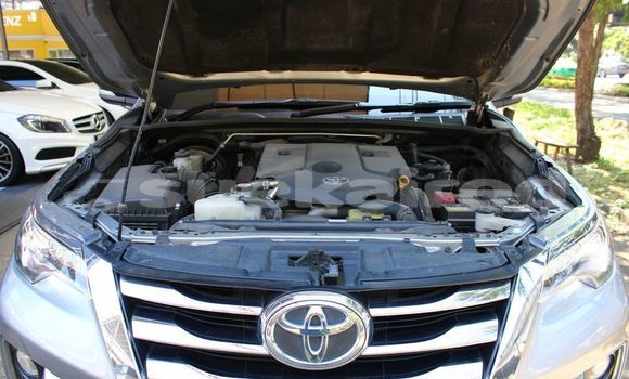 ซื้อ รถมือสอง Toyota Fortuner เงิน รถยนต์ ใน %{เมือง} ใน กรุงเทพมหานคร ซื้อ รถมือสอง Toyota Fortuner เงิน รถยนต์ ใน %{เมือง} ใน กรุงเทพมหานคร