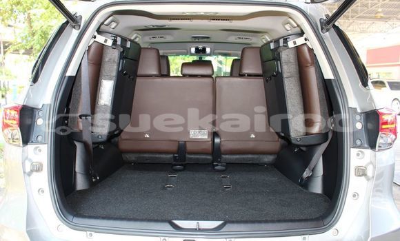 ซื้อ รถมือสอง Toyota Fortuner เงิน รถยนต์ ใน %{เมือง} ใน กรุงเทพมหานคร ซื้อ รถมือสอง Toyota Fortuner เงิน รถยนต์ ใน %{เมือง} ใน กรุงเทพมหานคร