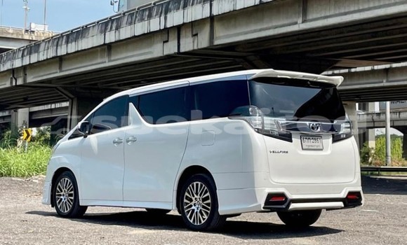 ซื้อ รถมือสอง Toyota Vellfire ขาว รถยนต์ ใน %{เมือง} ใน กรุงเทพมหานคร ซื้อ รถมือสอง Toyota Vellfire ขาว รถยนต์ ใน %{เมือง} ใน กรุงเทพมหานคร