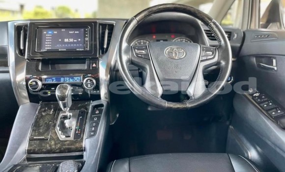 Buy Used Toyota Vellfire White Car in Bangkok in Bangkok Buy Used Toyota Vellfire White Car in Bangkok in Bangkok