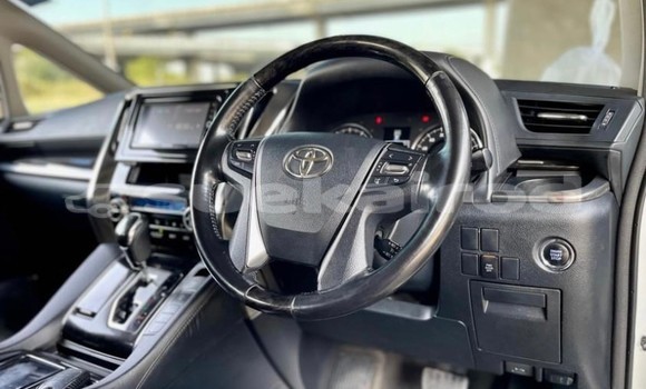 Buy Used Toyota Vellfire White Car in Bangkok in Bangkok Buy Used Toyota Vellfire White Car in Bangkok in Bangkok