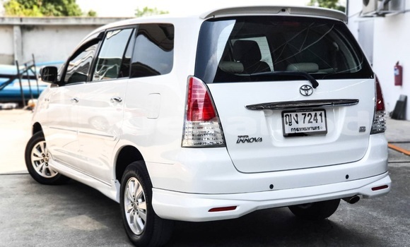 ซื้อ รถมือสอง Toyota Innova ขาว รถยนต์ ใน %{เมือง} ใน กรุงเทพมหานคร ซื้อ รถมือสอง Toyota Innova ขาว รถยนต์ ใน %{เมือง} ใน กรุงเทพมหานคร