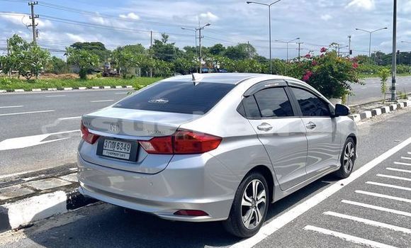 ซื้อ รถมือสอง Honda City เงิน รถยนต์ ใน %{เมือง} ใน กรุงเทพมหานคร ซื้อ รถมือสอง Honda City เงิน รถยนต์ ใน %{เมือง} ใน กรุงเทพมหานคร
