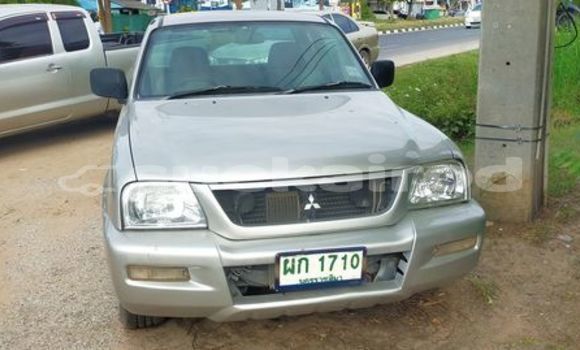 ซื้อ รถมือสอง Mitsubishi Strada เงิน รถยนต์ ใน %{เมือง} ใน กรุงเทพมหานคร ซื้อ รถมือสอง Mitsubishi Strada เงิน รถยนต์ ใน %{เมือง} ใน กรุงเทพมหานคร