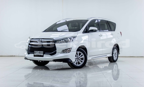 Buy Used Toyota Innova White Car in Bangkok in Bangkok