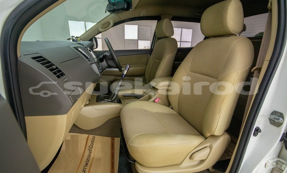 ซื้อ รถมือสอง Toyota Hiluxe VIGO ขาว รถยนต์ ใน %{เมือง} ใน กรุงเทพมหานคร ซื้อ รถมือสอง Toyota Hiluxe VIGO ขาว รถยนต์ ใน %{เมือง} ใน กรุงเทพมหานคร