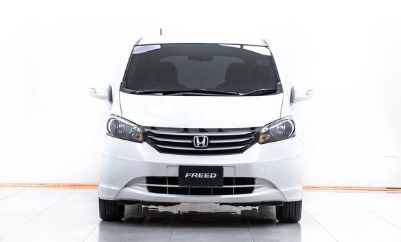 Buy Used Honda Freed White Car in Bangkok in Bangkok Buy Used Honda Freed White Car in Bangkok in Bangkok