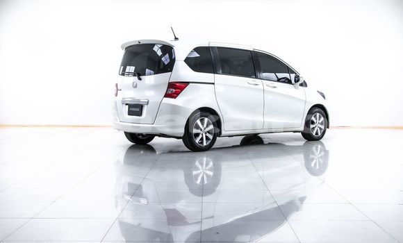 Buy Used Honda Freed White Car in Bangkok in Bangkok Buy Used Honda Freed White Car in Bangkok in Bangkok