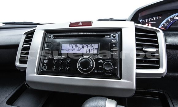 Buy Used Honda Freed White Car in Bangkok in Bangkok Buy Used Honda Freed White Car in Bangkok in Bangkok