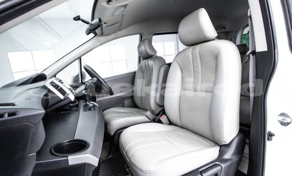 Buy Used Honda Freed White Car in Bangkok in Bangkok Buy Used Honda Freed White Car in Bangkok in Bangkok