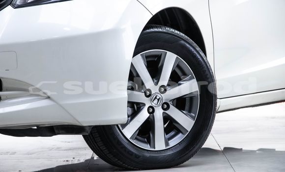 Buy Used Honda Freed White Car in Bangkok in Bangkok Buy Used Honda Freed White Car in Bangkok in Bangkok