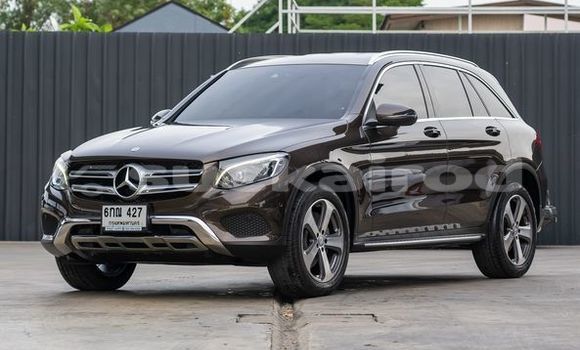 ซื้อ รถมือสอง Mercedes-Benz GLC สีน้ำตาล รถยนต์ ใน %{เมือง} ใน กรุงเทพมหานคร ซื้อ รถมือสอง Mercedes-Benz GLC สีน้ำตาล รถยนต์ ใน %{เมือง} ใน กรุงเทพมหานคร