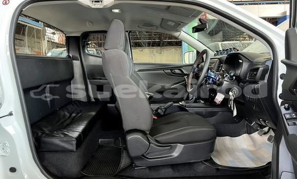 ซื้อ รถมือสอง Isuzu D-Max ขาว รถยนต์ ใน %{เมือง} ใน กรุงเทพมหานคร ซื้อ รถมือสอง Isuzu D-Max ขาว รถยนต์ ใน %{เมือง} ใน กรุงเทพมหานคร