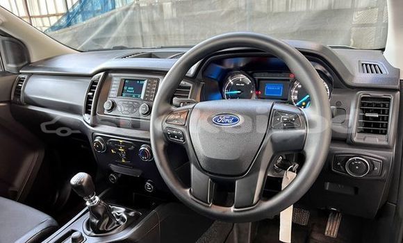 ซื้อ รถมือสอง Ford Ranger เงิน รถยนต์ ใน %{เมือง} ใน กรุงเทพมหานคร ซื้อ รถมือสอง Ford Ranger เงิน รถยนต์ ใน %{เมือง} ใน กรุงเทพมหานคร